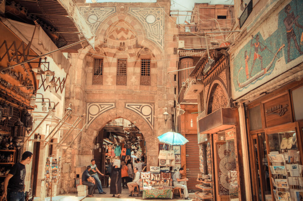 Bein Al Qasreen - Cairo